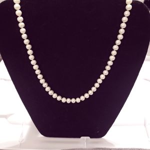 18" Strand of Pearls